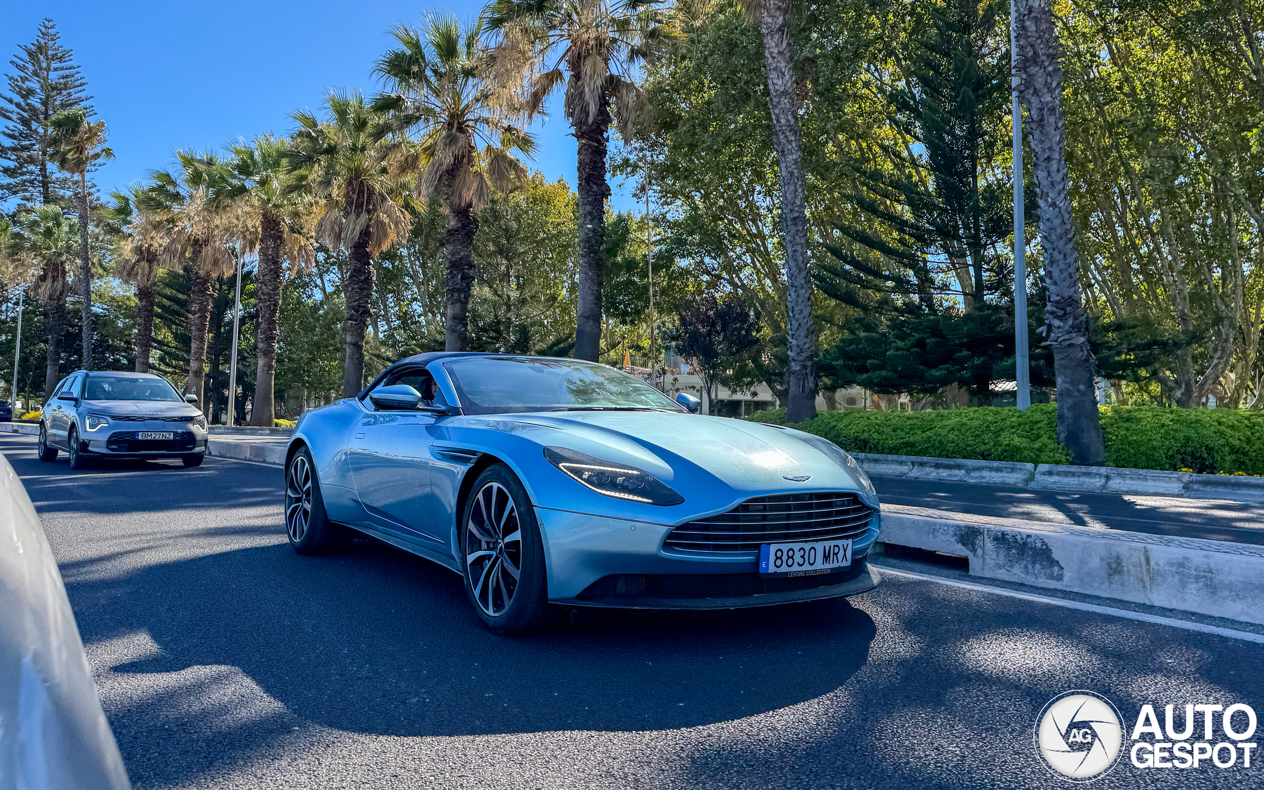 Aston Martin DB11 V8 Volante