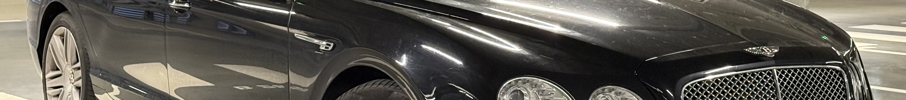 Bentley Flying Spur V8