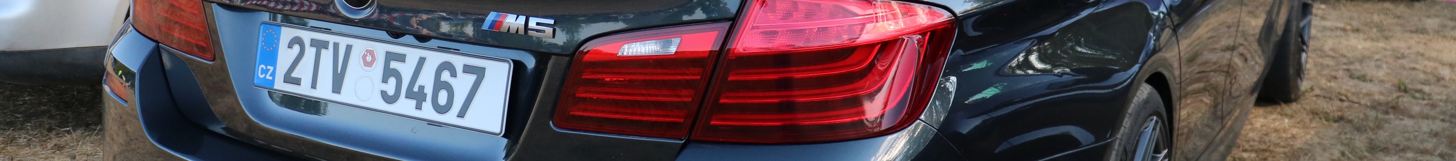 BMW M5 F10 2011