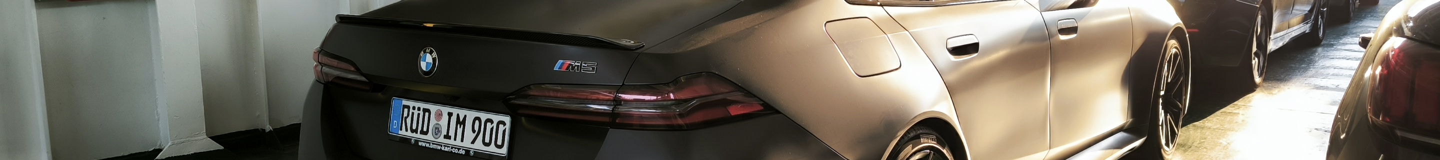 BMW M5 G90