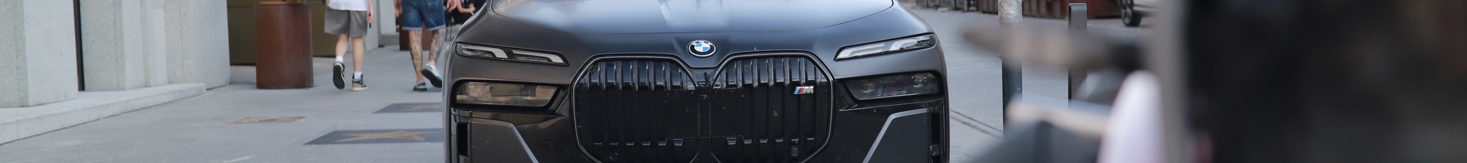 BMW M760e xDrive