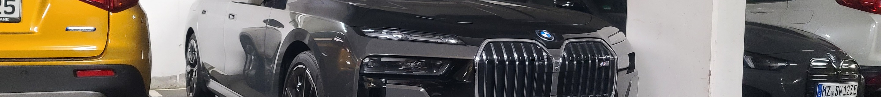 BMW M760e xDrive