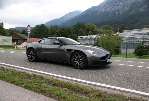 Aston Martin DB11