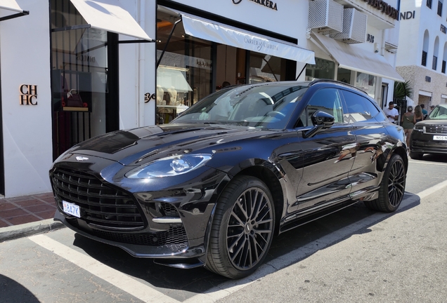 Aston Martin DBX707