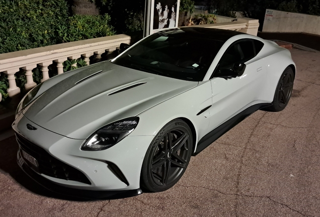 Aston Martin Vanquish 202