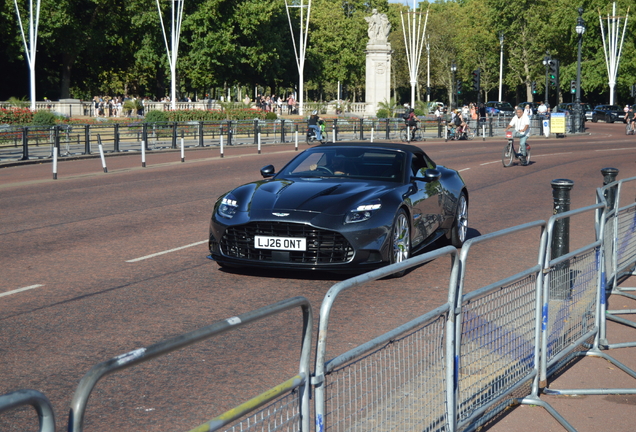 Aston Martin Vanquish Volante 2025