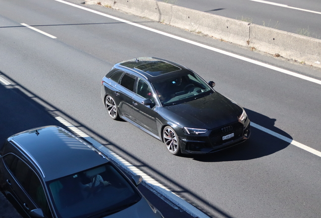 Audi RS4 Avant B9