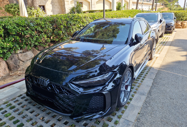 Audi RS5 Avant B10