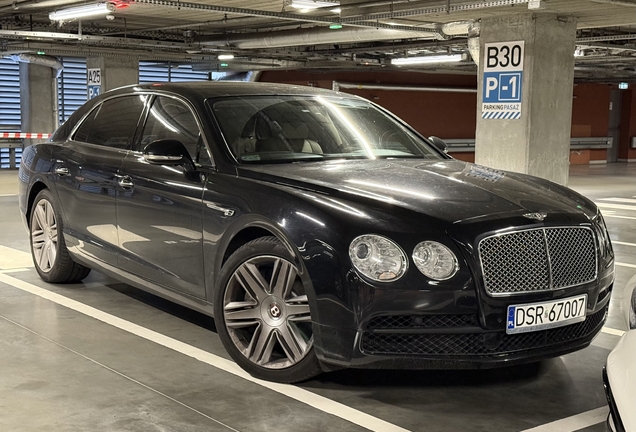 Bentley Flying Spur V8