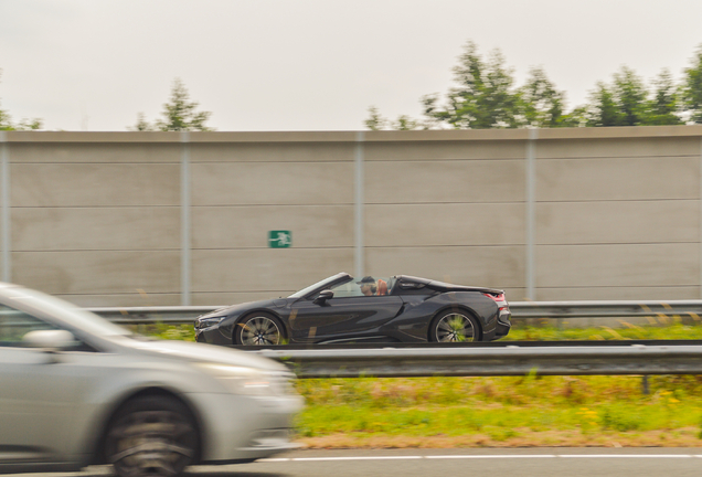 BMW i8 Roadster