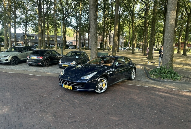 Ferrari GTC4Lusso