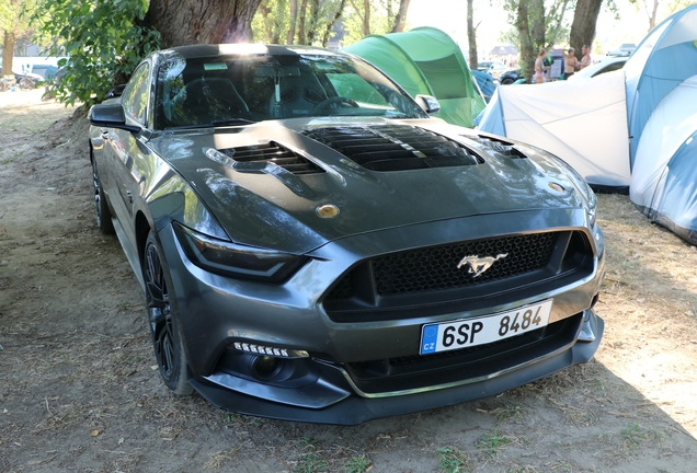 Ford Mustang GT 2015