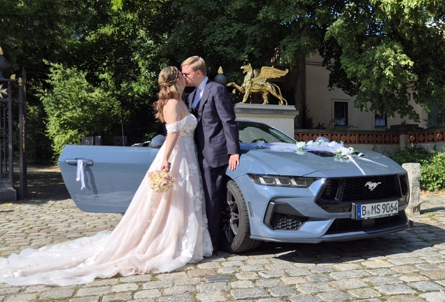 Ford Mustang GT Convertible 2024