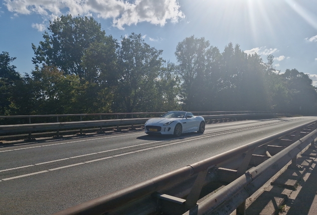 Jaguar F-TYPE S Convertible