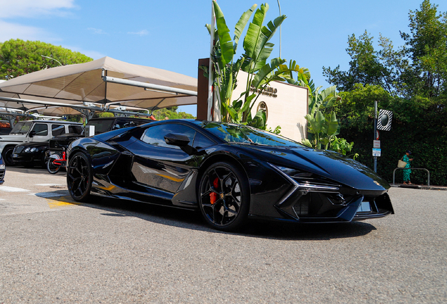 Lamborghini Revuelto