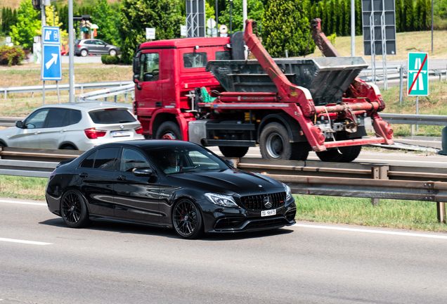 Mercedes-AMG C 63 S W205