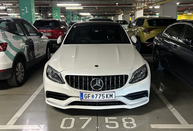 Mercedes-AMG C 63 S W205