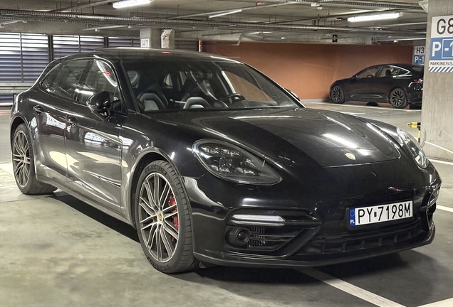 Porsche 971 Panamera Turbo Sport Turismo