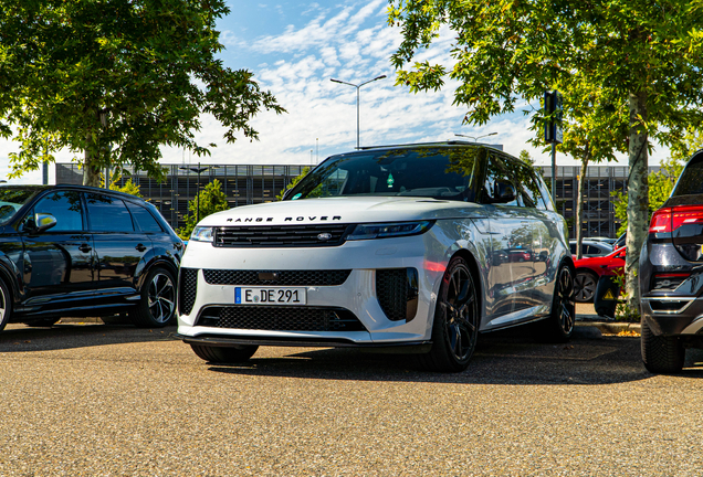 Range Rover Sport SV 2025 Celestial Collection