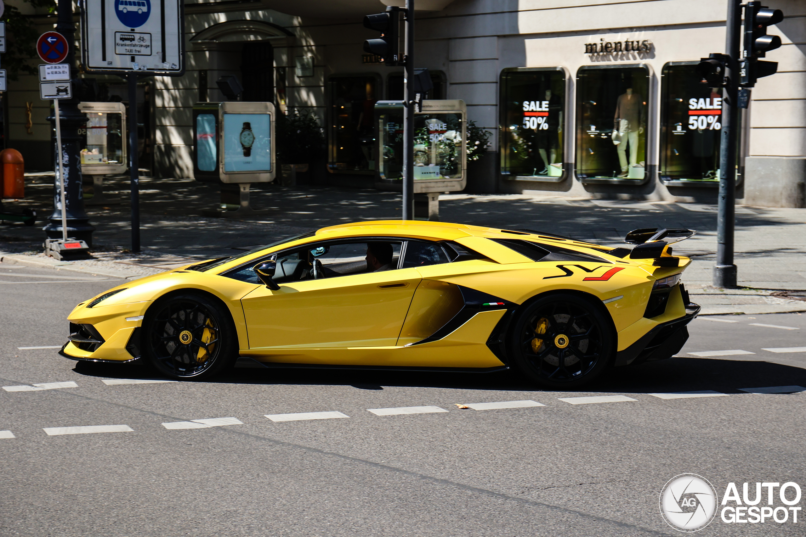 Lamborghini Aventador LP770-4 SVJ