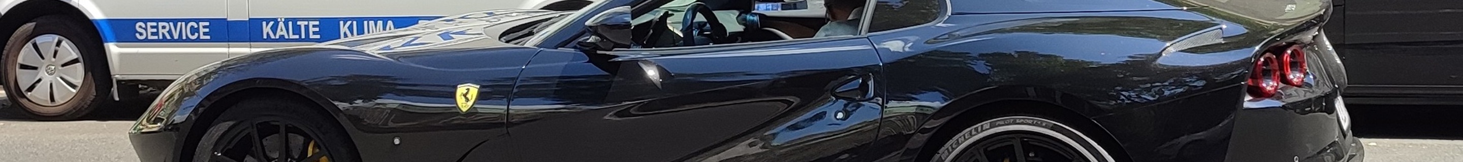 Ferrari 812 GTS