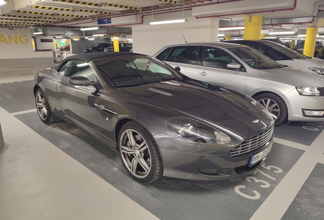 Aston Martin DB9 Volante