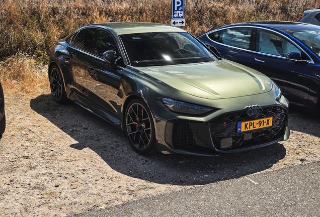 Audi RS5 Sedan B10