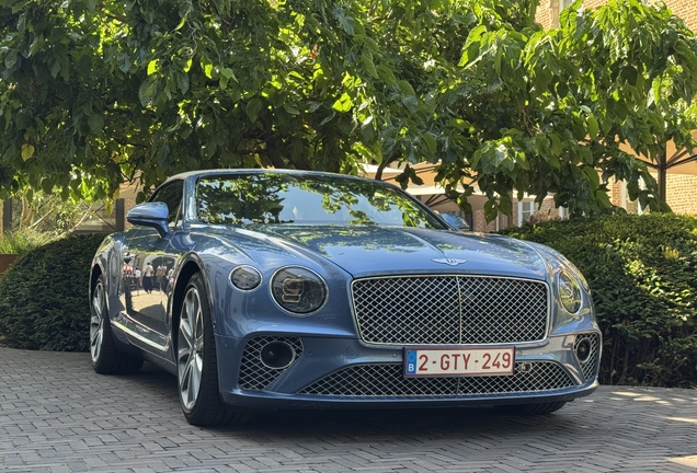 Bentley Continental GTC V8 Azure