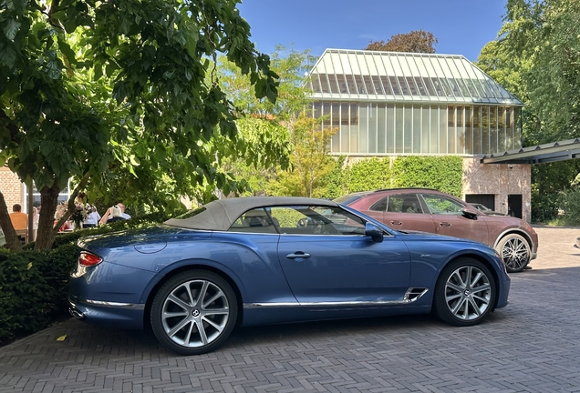 Bentley Continental GTC V8 Azure