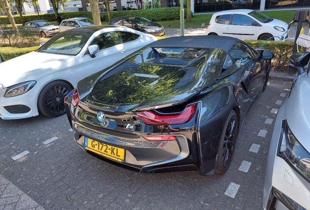 BMW i8 Roadster