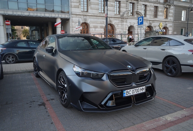BMW M5 G90