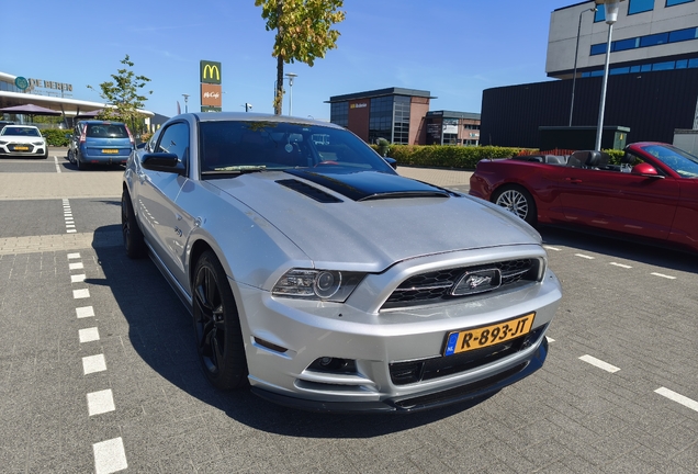 Ford Mustang GT 2013