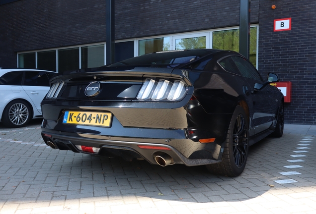 Ford Mustang GT 2015