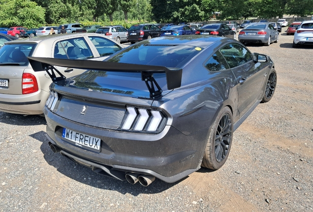 Ford Mustang GT 2015