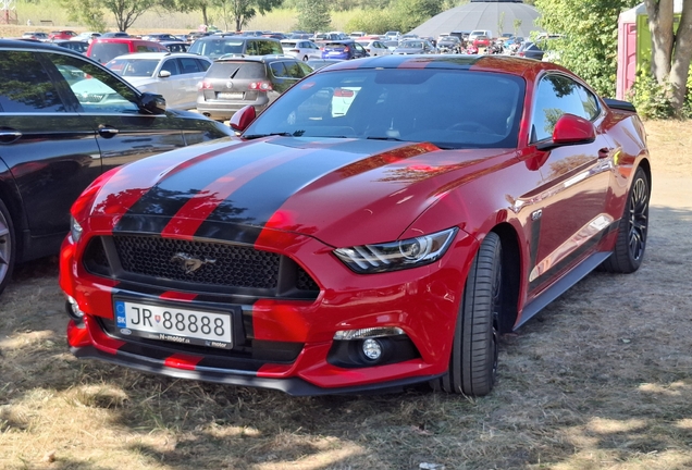 Ford Mustang GT 2015