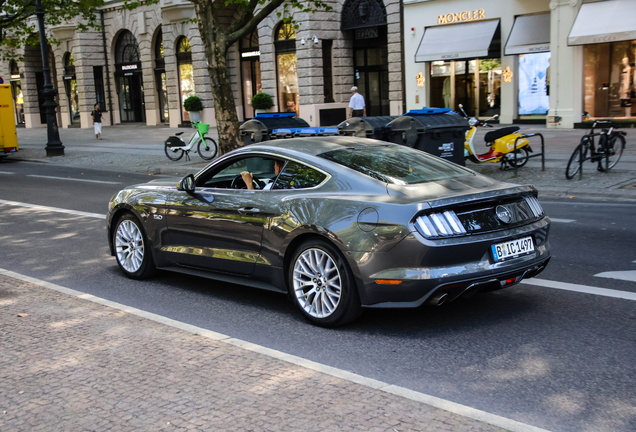 Ford Mustang GT 2015