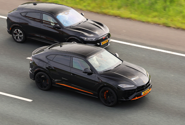Lamborghini Urus SE