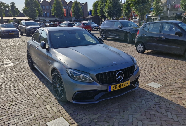 Mercedes-AMG C 63 S W205