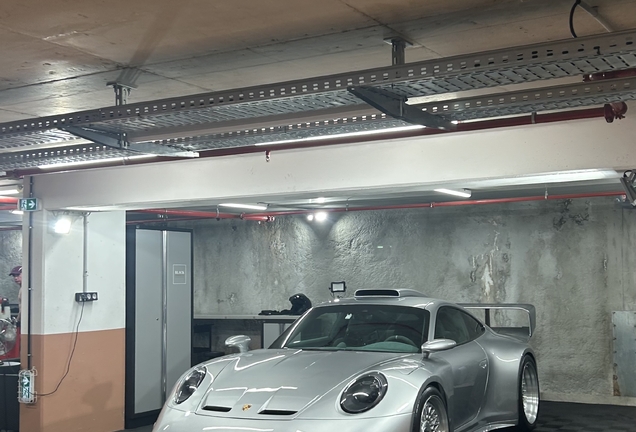 Porsche 992 Carrera S MkI Carbonerre Project GT1 Manta