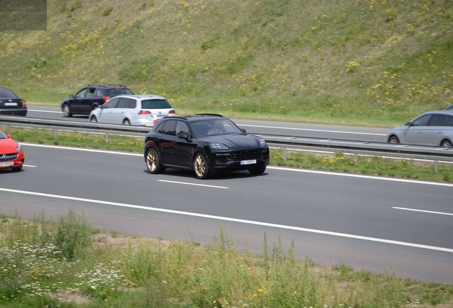 Porsche 9YA Cayenne Turbo E-Hybrid