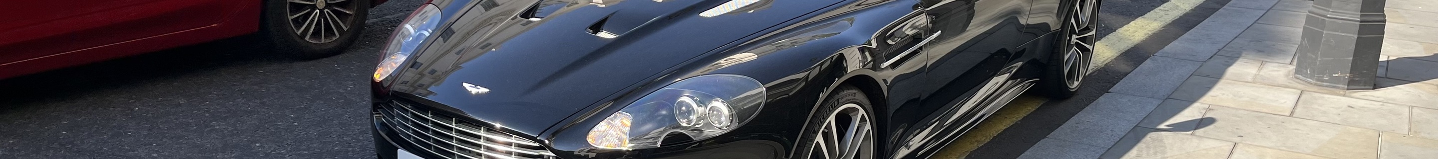 Aston Martin DBS