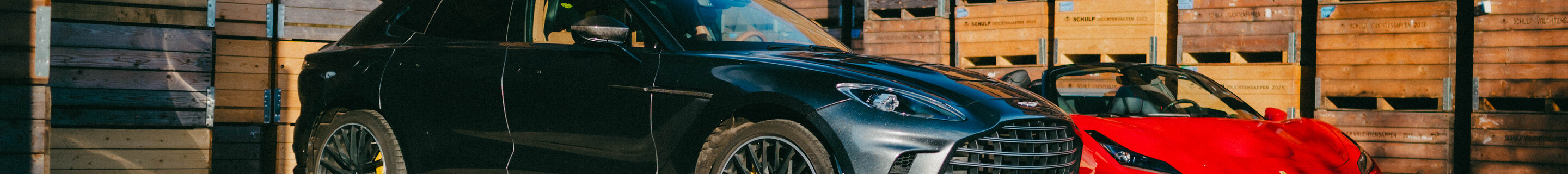 Aston Martin DBX707