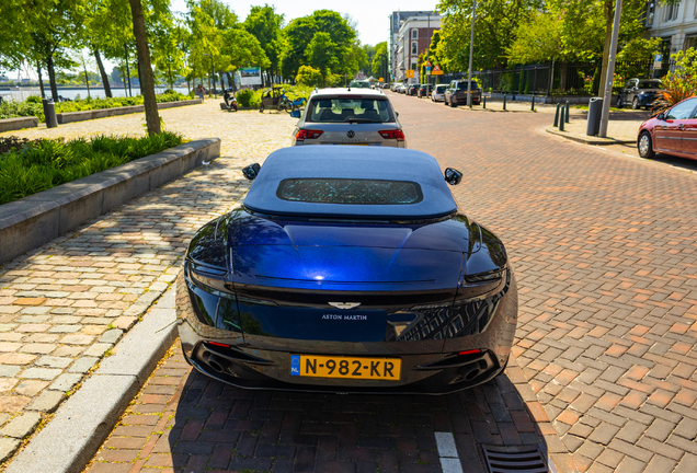 Aston Martin DB11 V8 Volante
