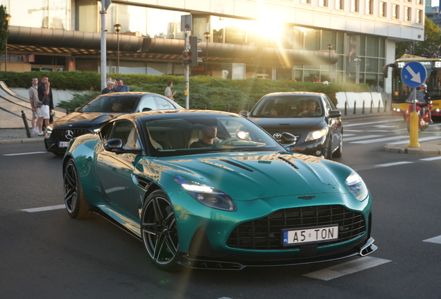 Aston Martin DB12 S