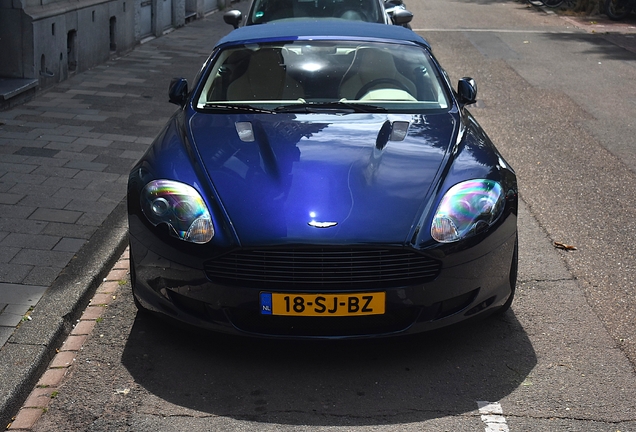 Aston Martin DB9 Volante