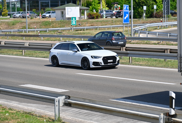Audi ABT RS4 Avant B9