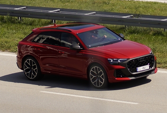 Audi RS Q8 2024