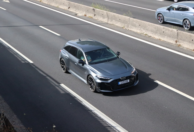 Audi RS5 Avant B10
