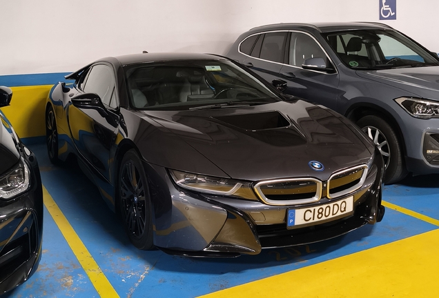 BMW i8