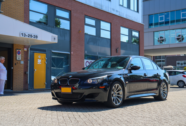 BMW M5 E60 2007